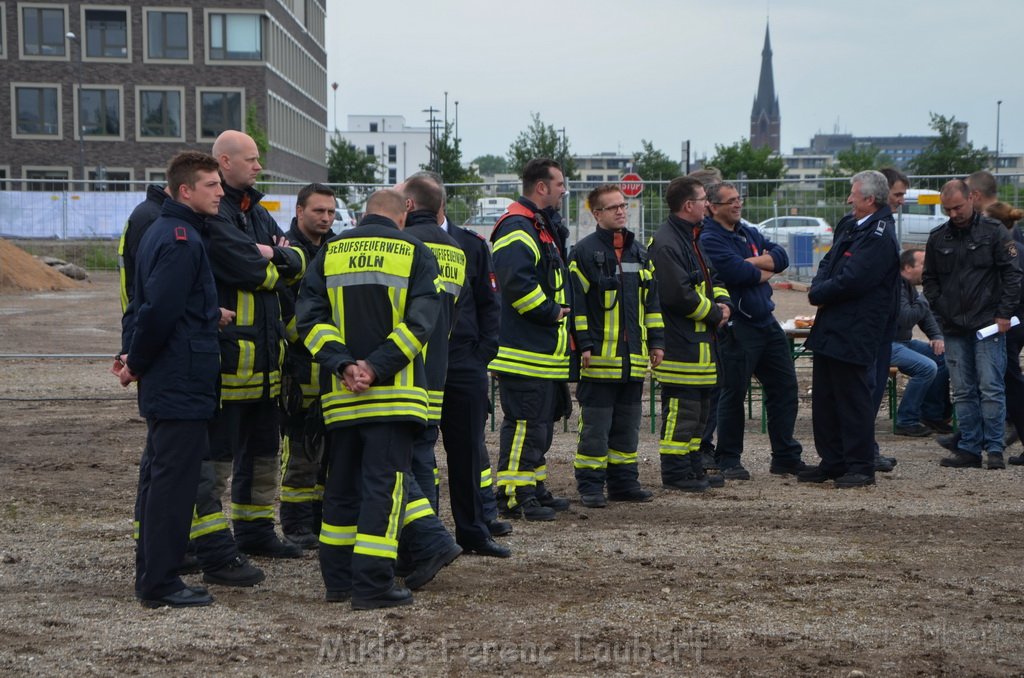 Erster Spatenstich Neues Feuerwehrzentrum Koeln Kalk Gummersbacherstr P124.JPG - Miklos Laubert